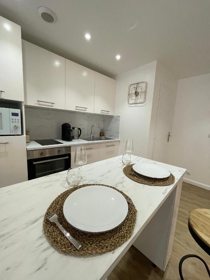 Appartement Dampierre En Yvelines Exterior foto